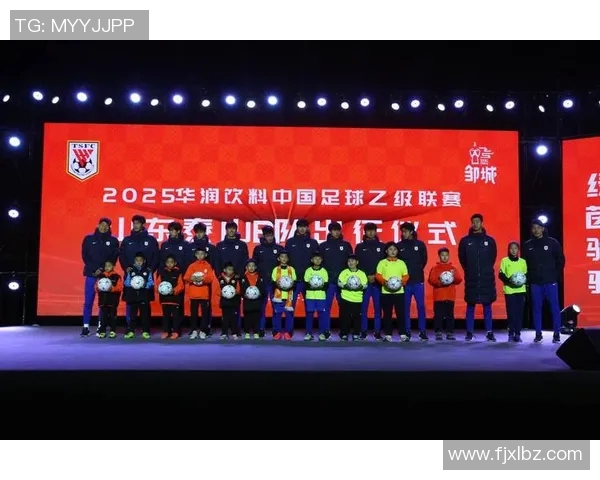 中国足球明星的崛起与辉煌历程探讨及其对足球发展的影响 中国足球明星的崛起与辉煌历程探讨及其对足球发展的影响