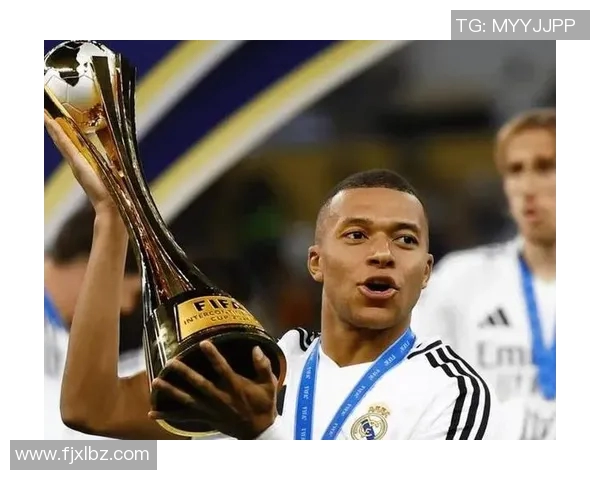 足球明星姆巴佩全名揭晓他的传奇故事与职业生涯的辉煌成就